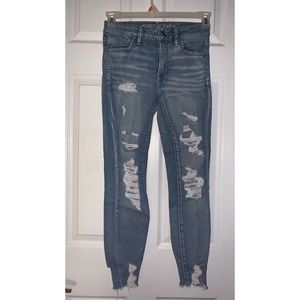 American Eagle Ripped Jeans 2S